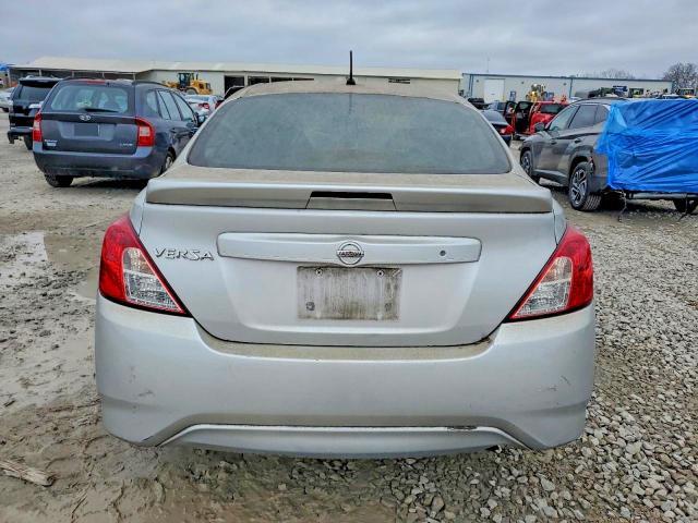 2017 Nissan Versa s