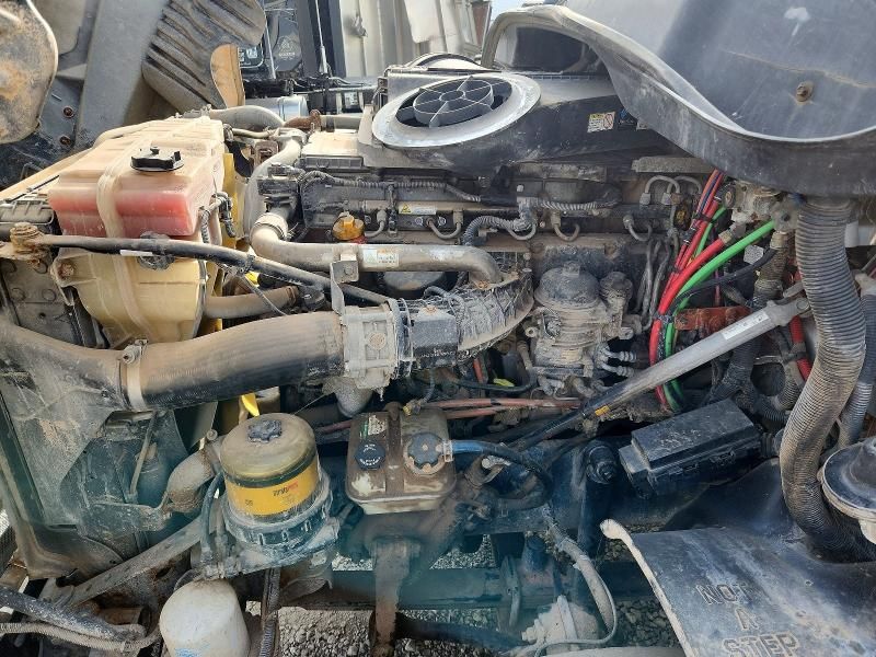 2016 Freightliner Cascadia 125 Semi Truck