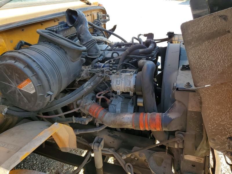 2009 Ic Corporation 3000 CE