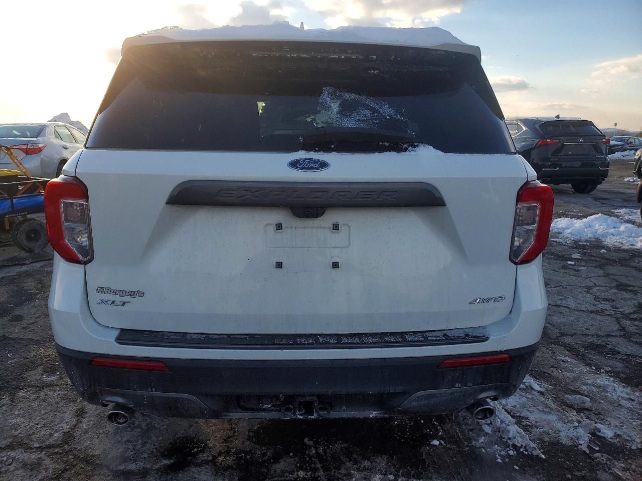 2023 Ford Explorer xlt