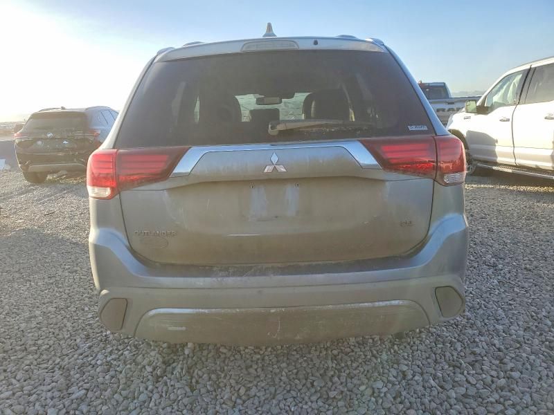 2020 Mitsubishi Outlander se