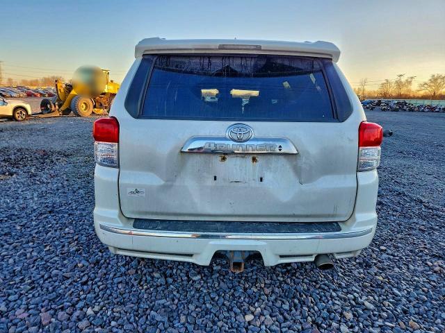 2013 Toyota 4runner SR5