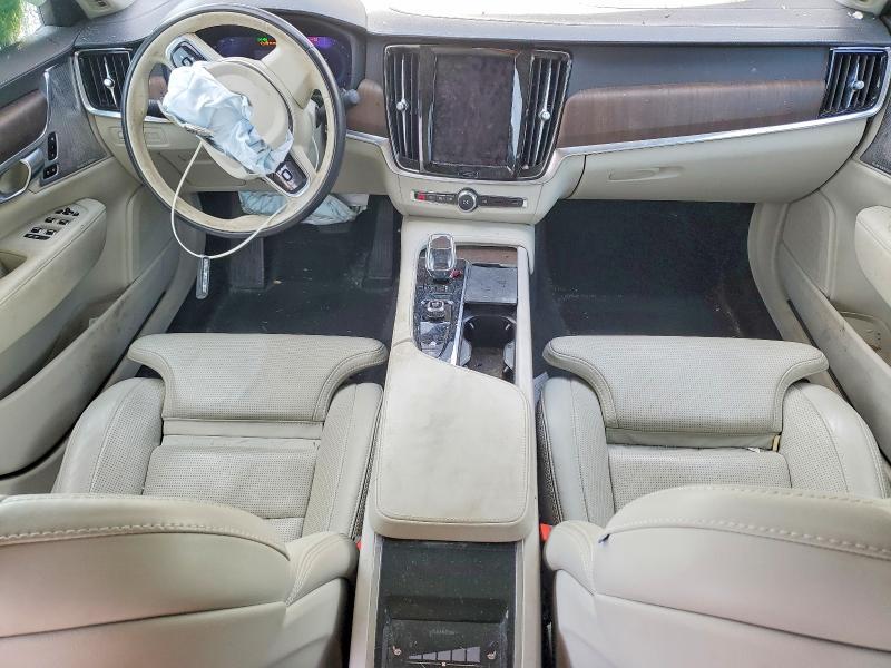 2022 Volvo S90 B6 Inscription