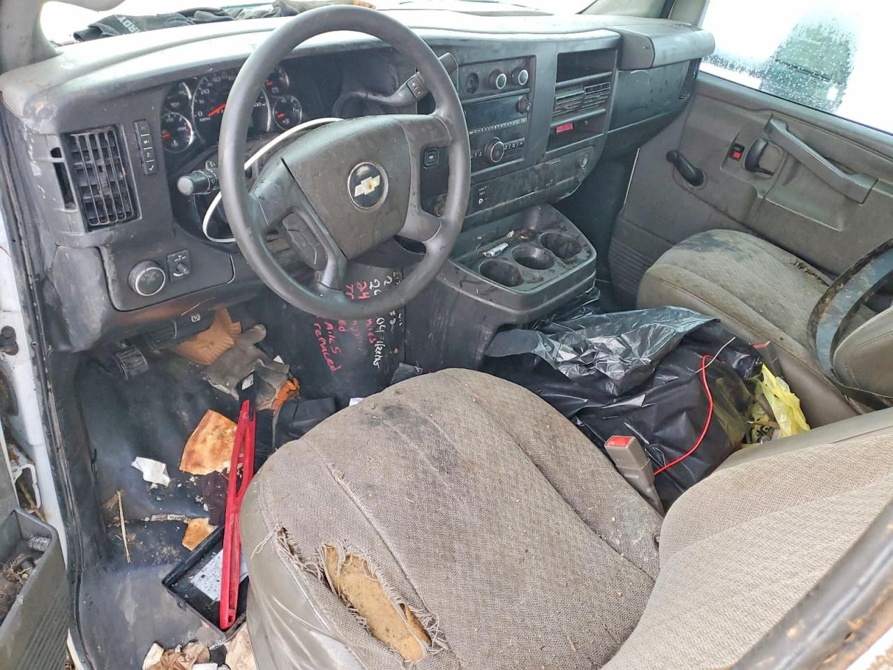 2017 Chev Express Commercial C