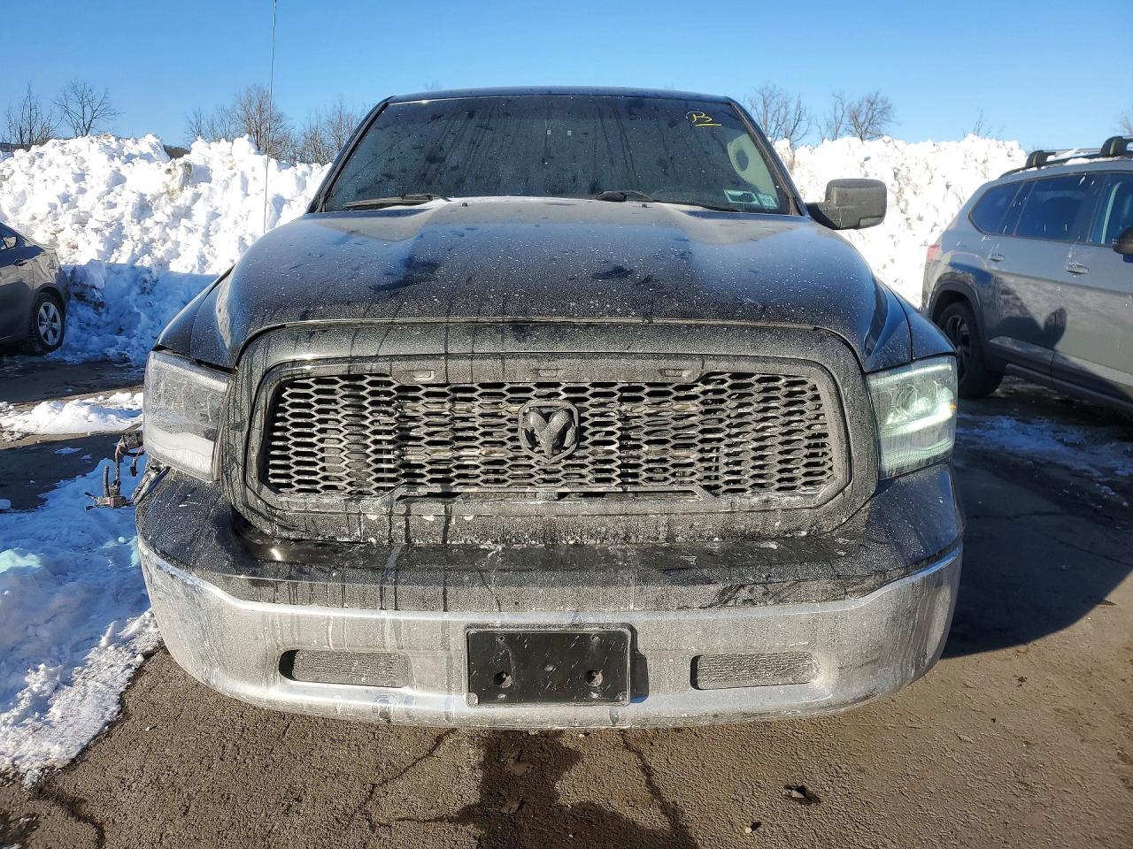 2017 Dodge Ram 1500 slt
