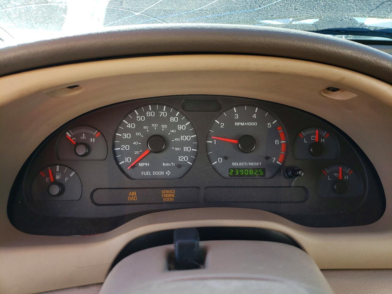 2004 Ford Mustang