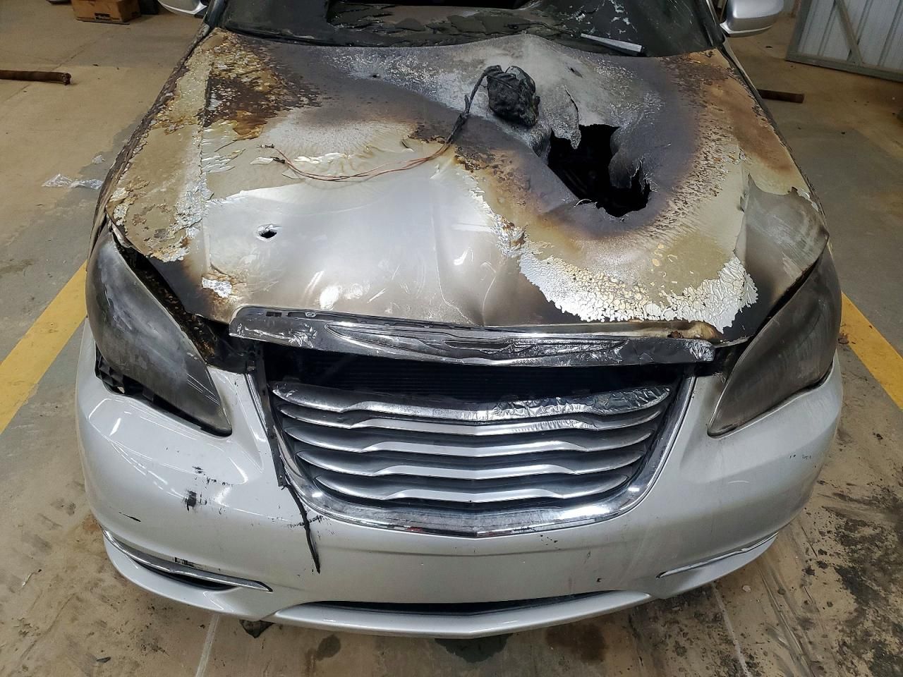 2012 Chrysler 200 lx