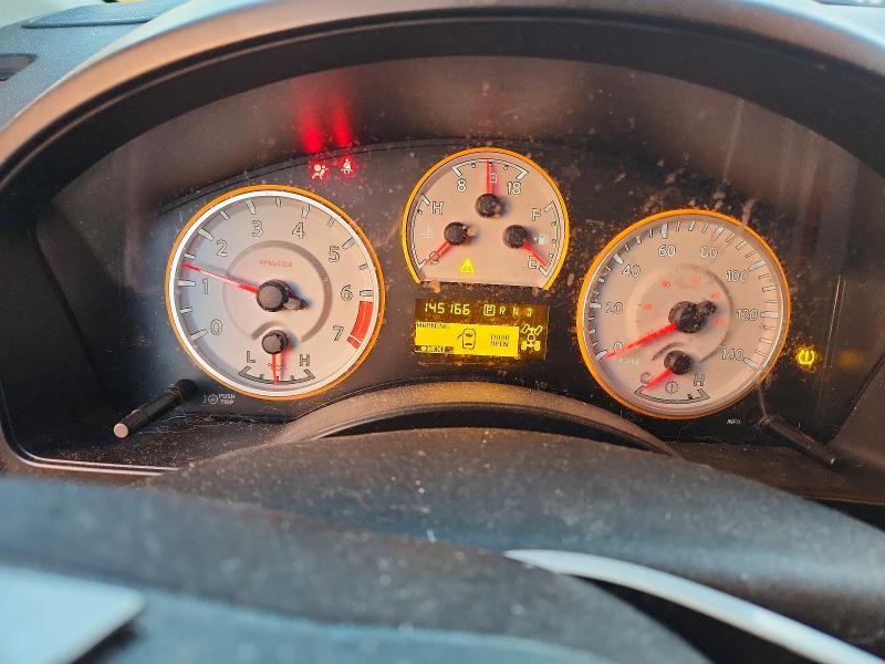 2012 Nissan Titan s