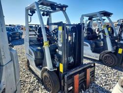 Salvage trucks for sale at Memphis, TN auction: 2014 Niss Forklift