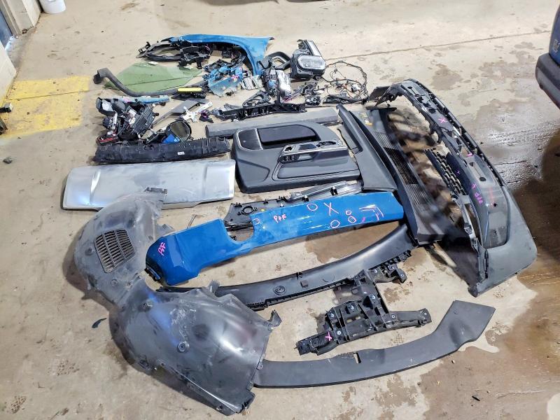 2023 Rivian R1S Adventure