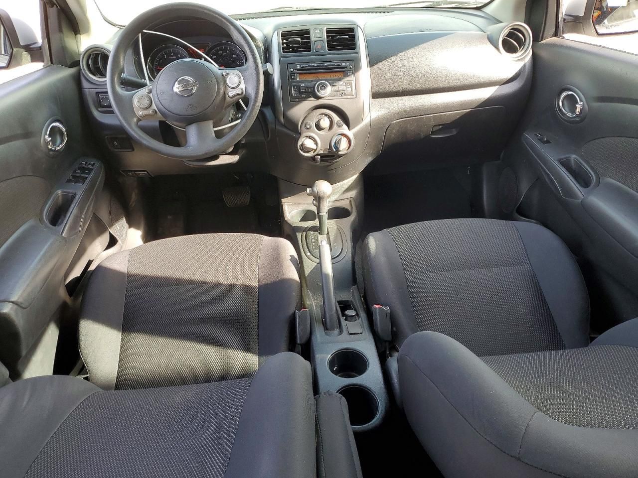 2013 Nissan Versa s