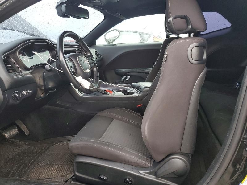 2015 Dodge Challenger sxt