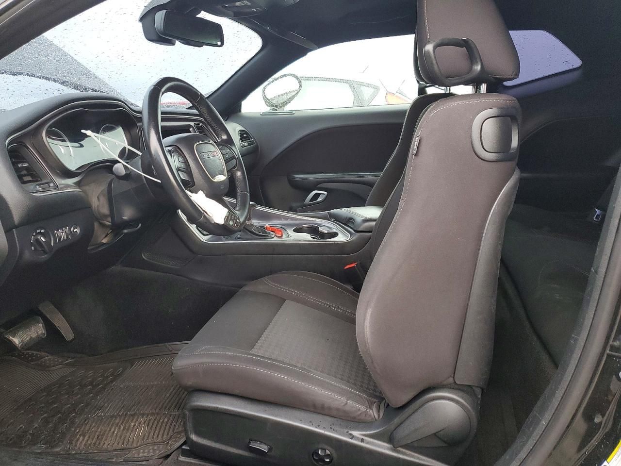 2015 Dodge Challenger sxt