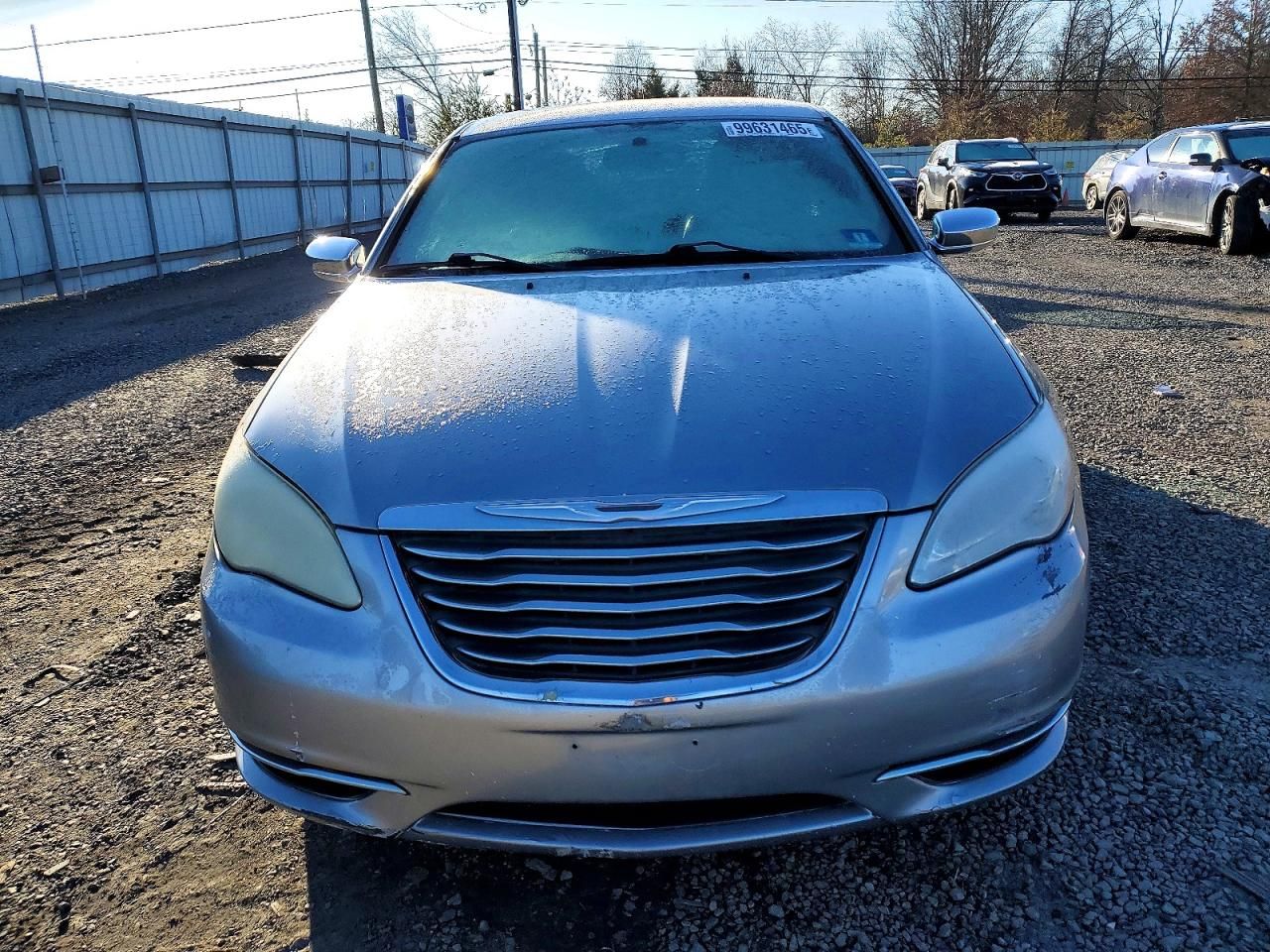 2014 Chrysler 200 Limited