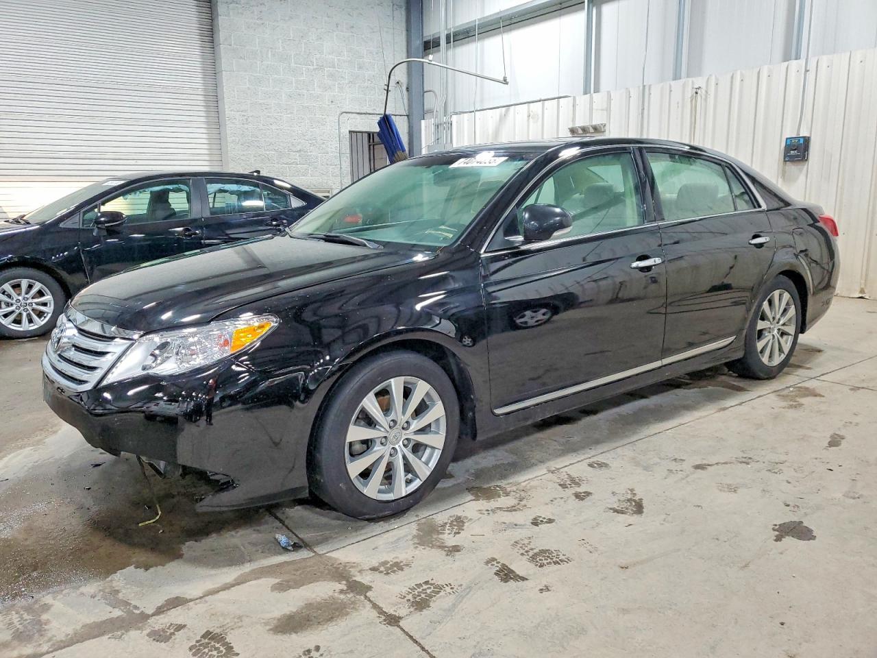 2011 Toyota Avalon Base
