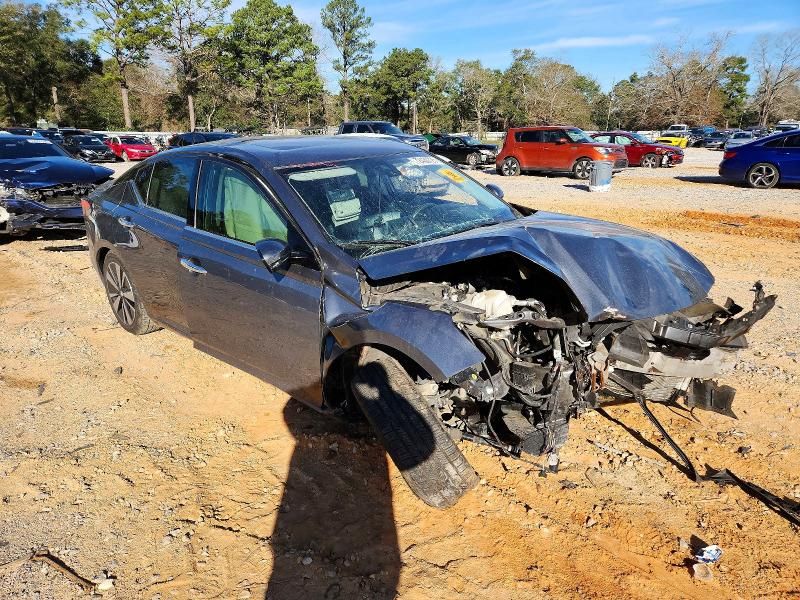 2020 Nissan Altima sl