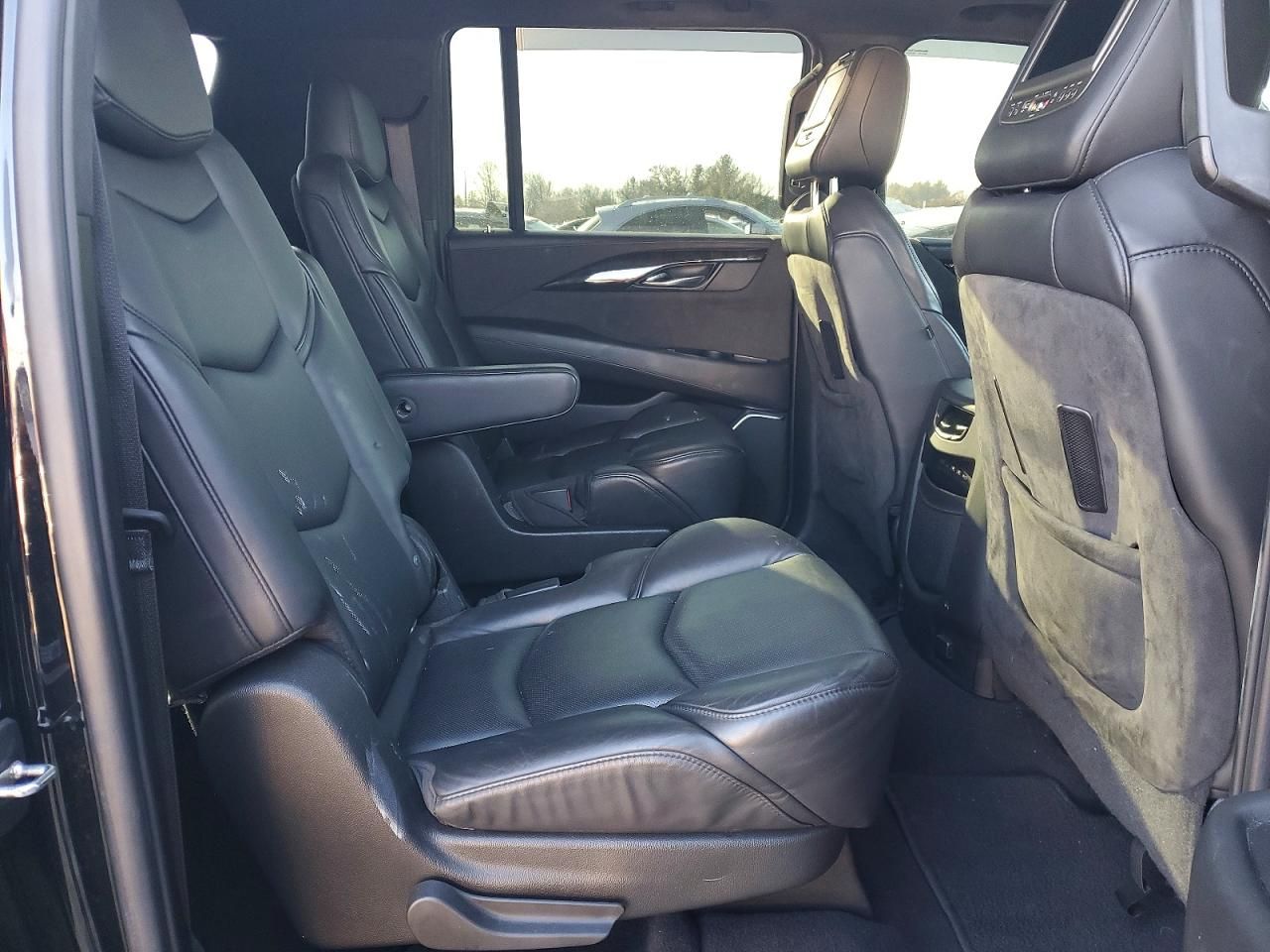 2019 Cadillac Escalade esv Platinum