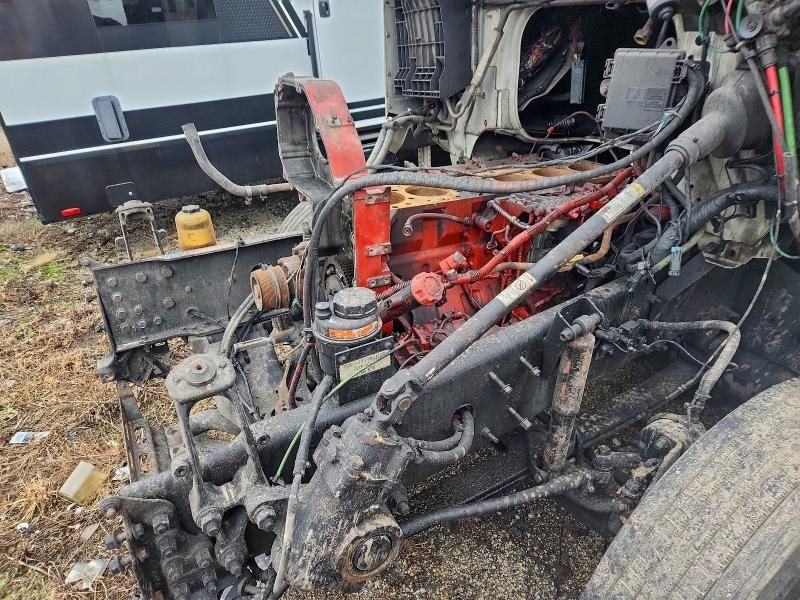 2015 Volvo Vnl Semi Truck