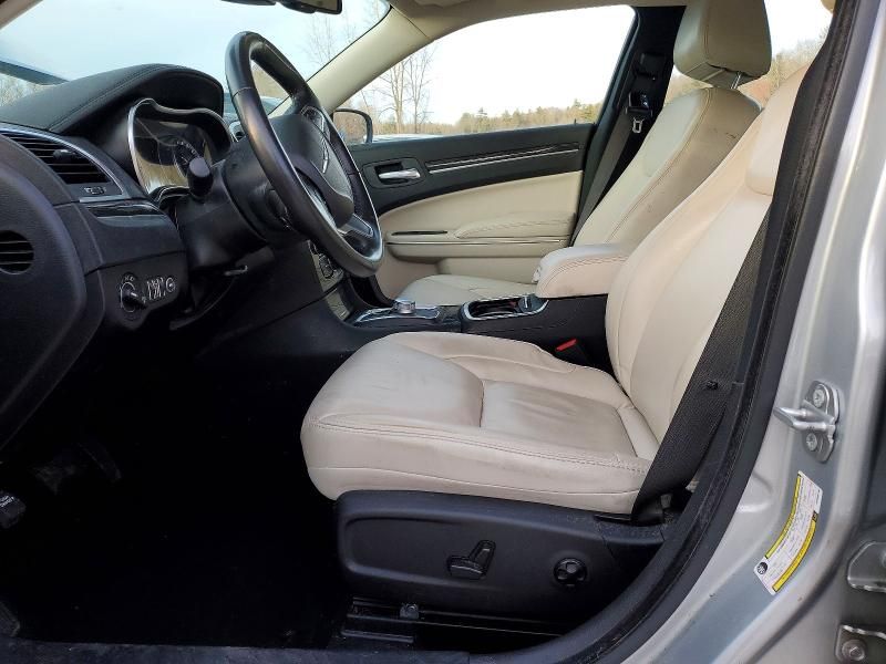 2021 Chrysler 300 Touring