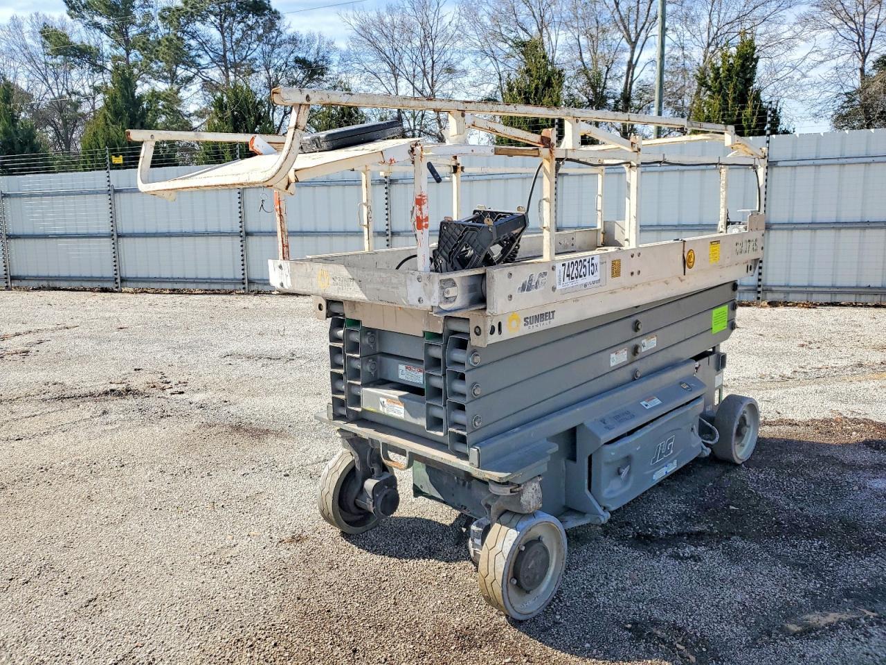 2014 JLG Scissor Lift