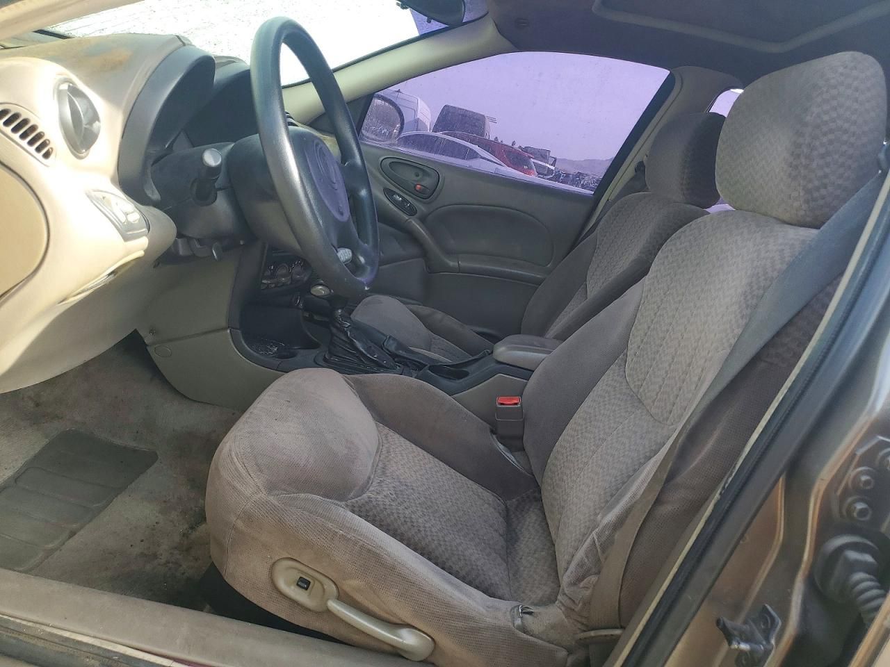 2002 Pontiac Grand am SE1