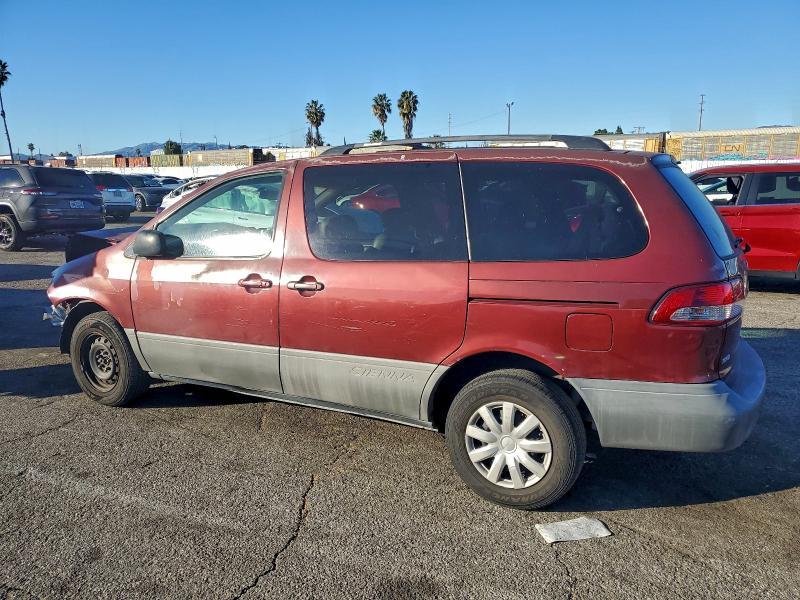2003 Toyota Sienna ce