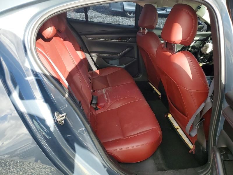 2023 Mazda 3 Preferred
