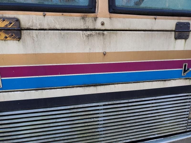 1993 Oshkosh Motor Truck Co. Chassis v Line Motor Home