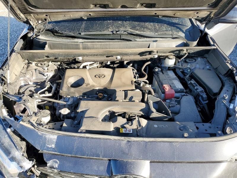 2022 Toyota Rav4 xle