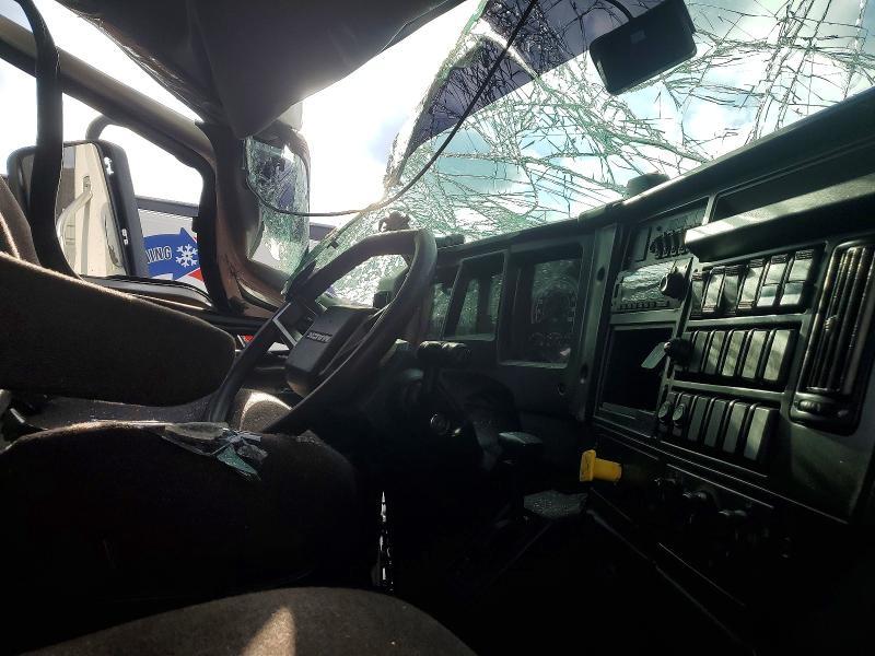 2022 Mack Md Rollback Truck