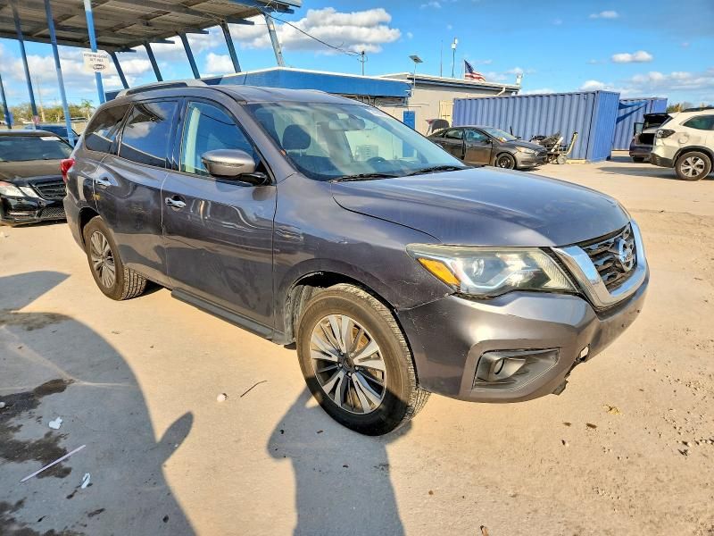 2017 Nissan Pathfinder s