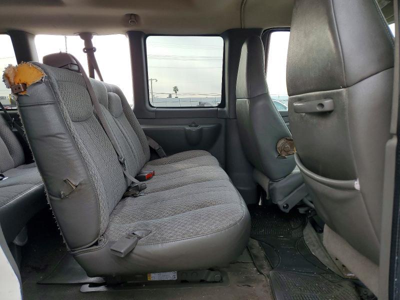 2004 Chevrolet Express G3500