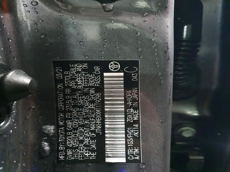 2021 Toyota C-hr xle