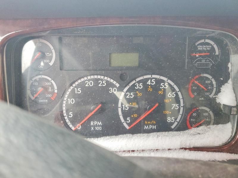 2014 Freightliner 114sd