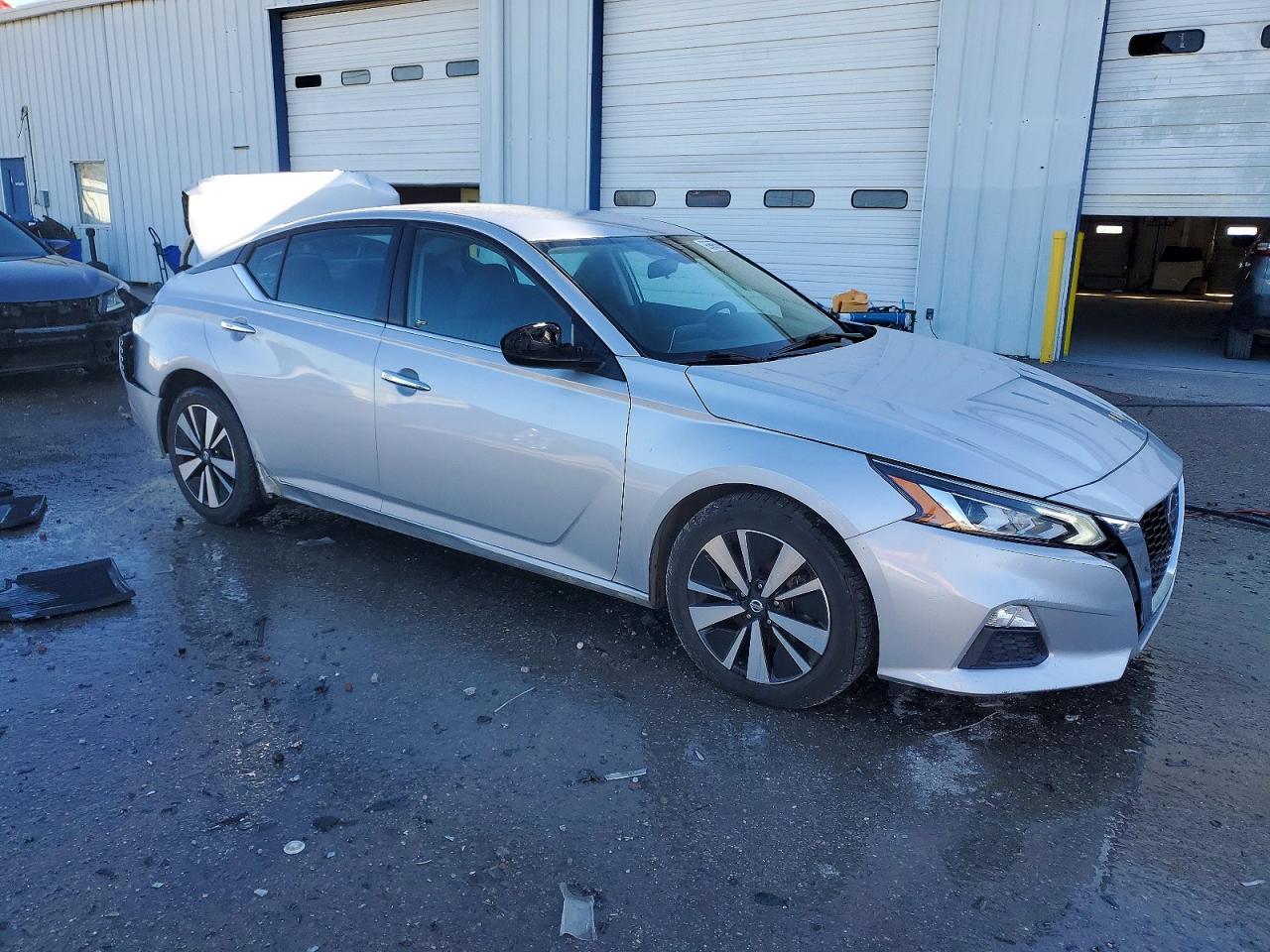 2021 Nissan Altima sv