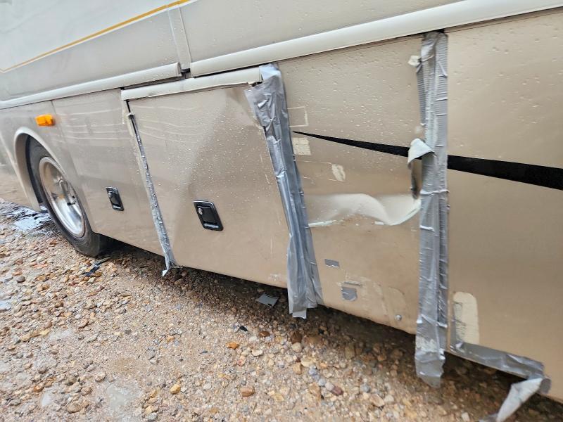 2006 Freightliner XC-S Straight Rail Rear Engine Motor Home Chassis