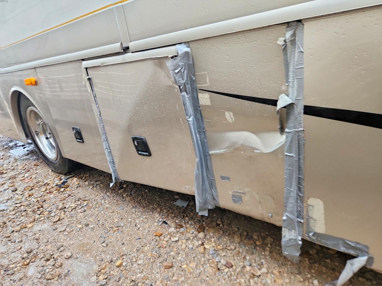 2006 Freightliner XC-S Straight Rail Rear Engine Motor Home Chassis