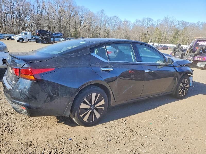 2020 Nissan Altima sv