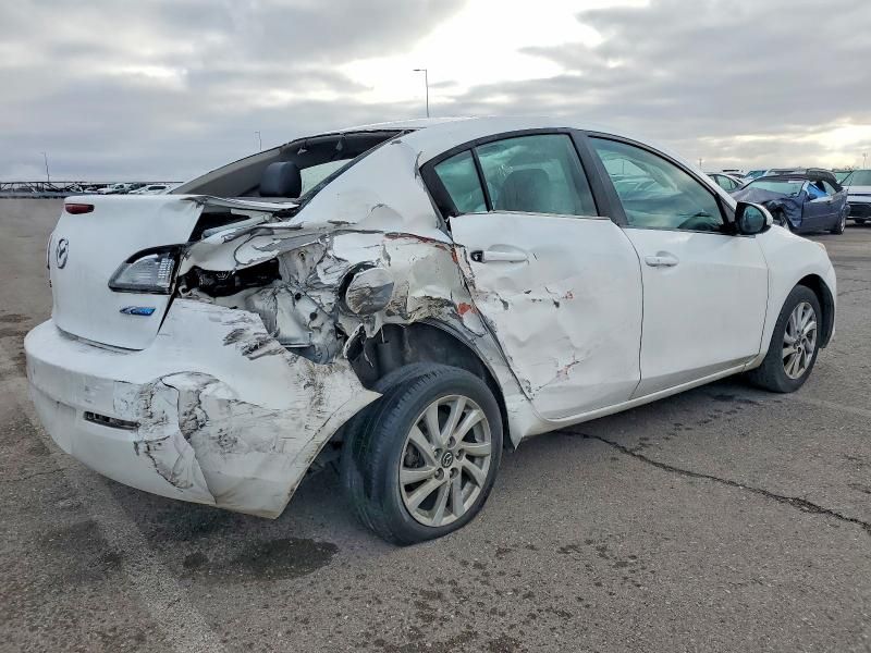 2013 Mazda 3 I