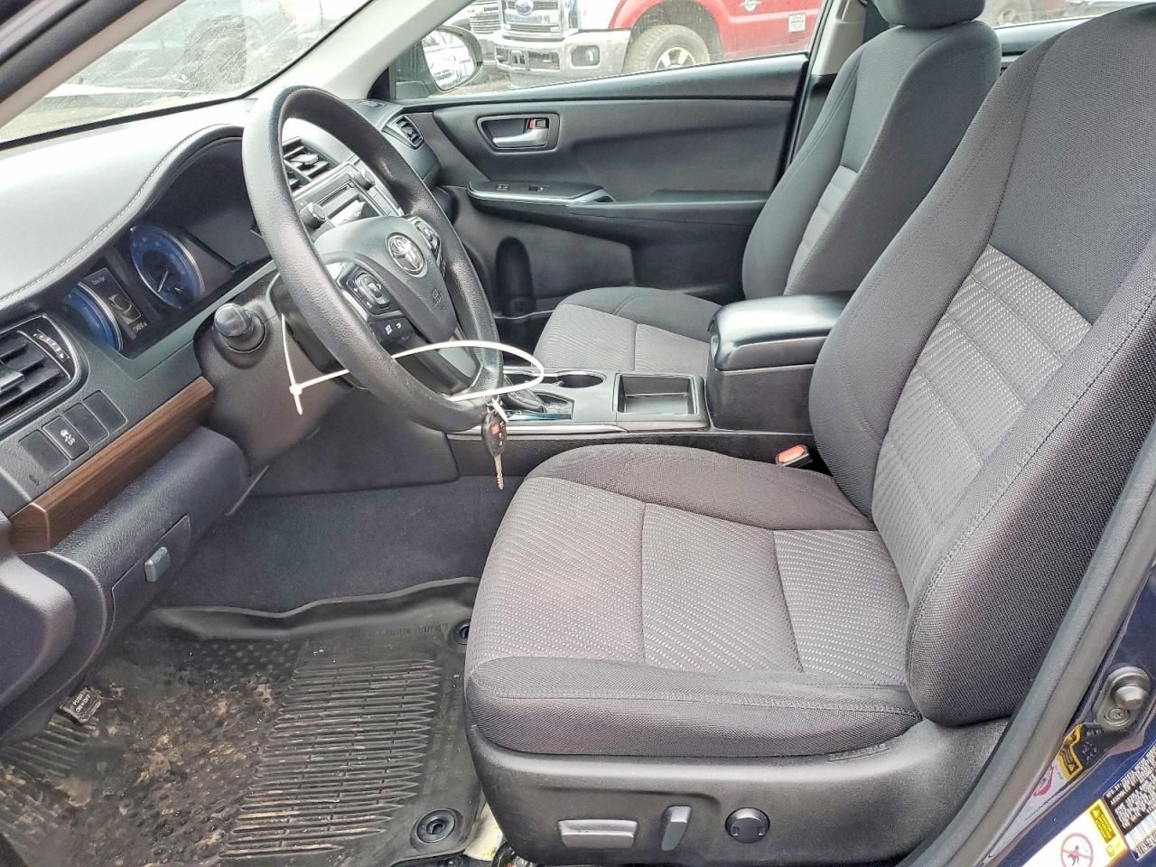 2016 Toyota Camry le