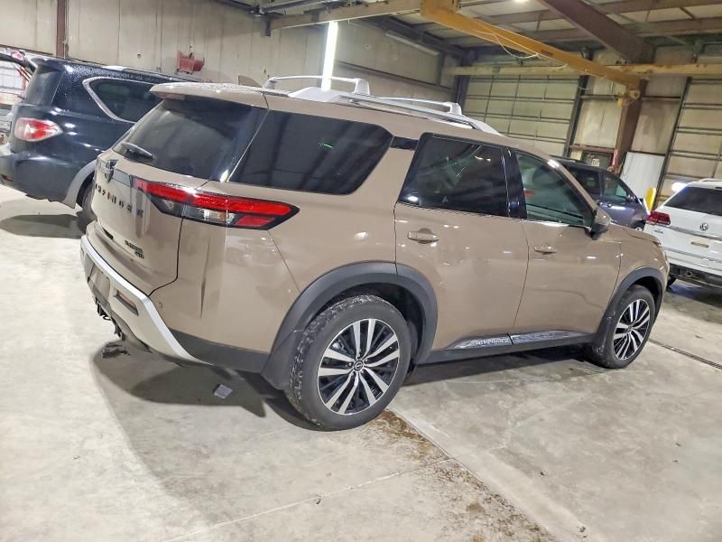 2023 Nissan Pathfinder Platinum