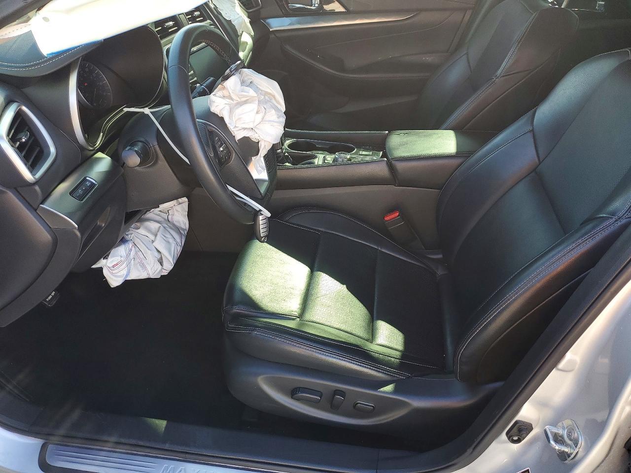 2022 Nissan Maxima sv