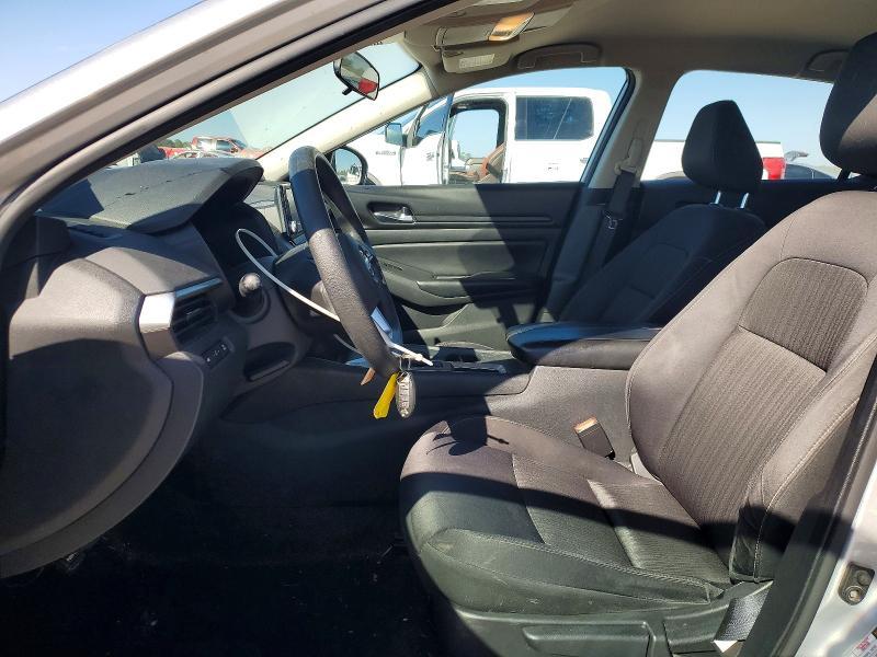 2021 Niss Altima 2.5 s