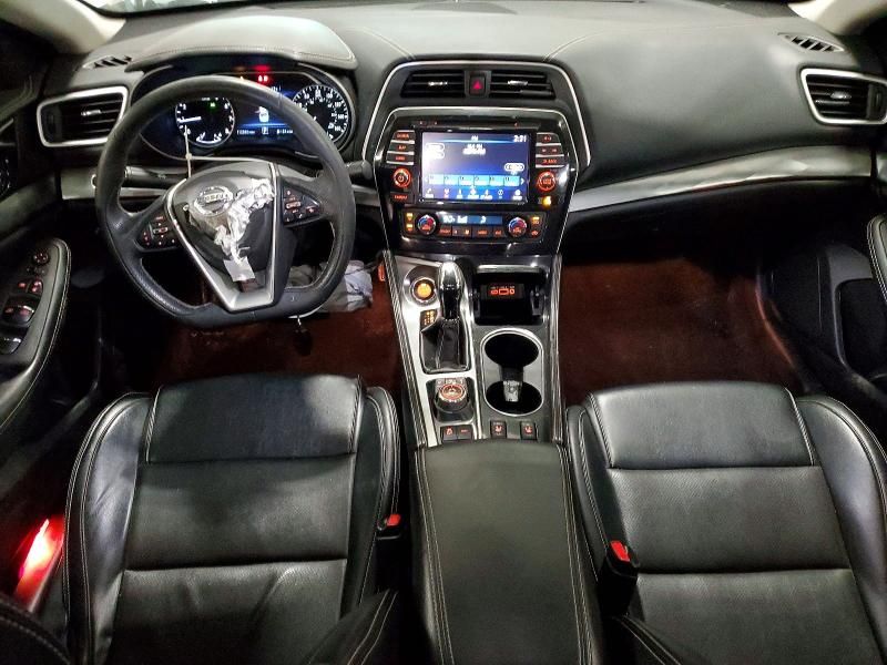 2019 Nissan Maxima s