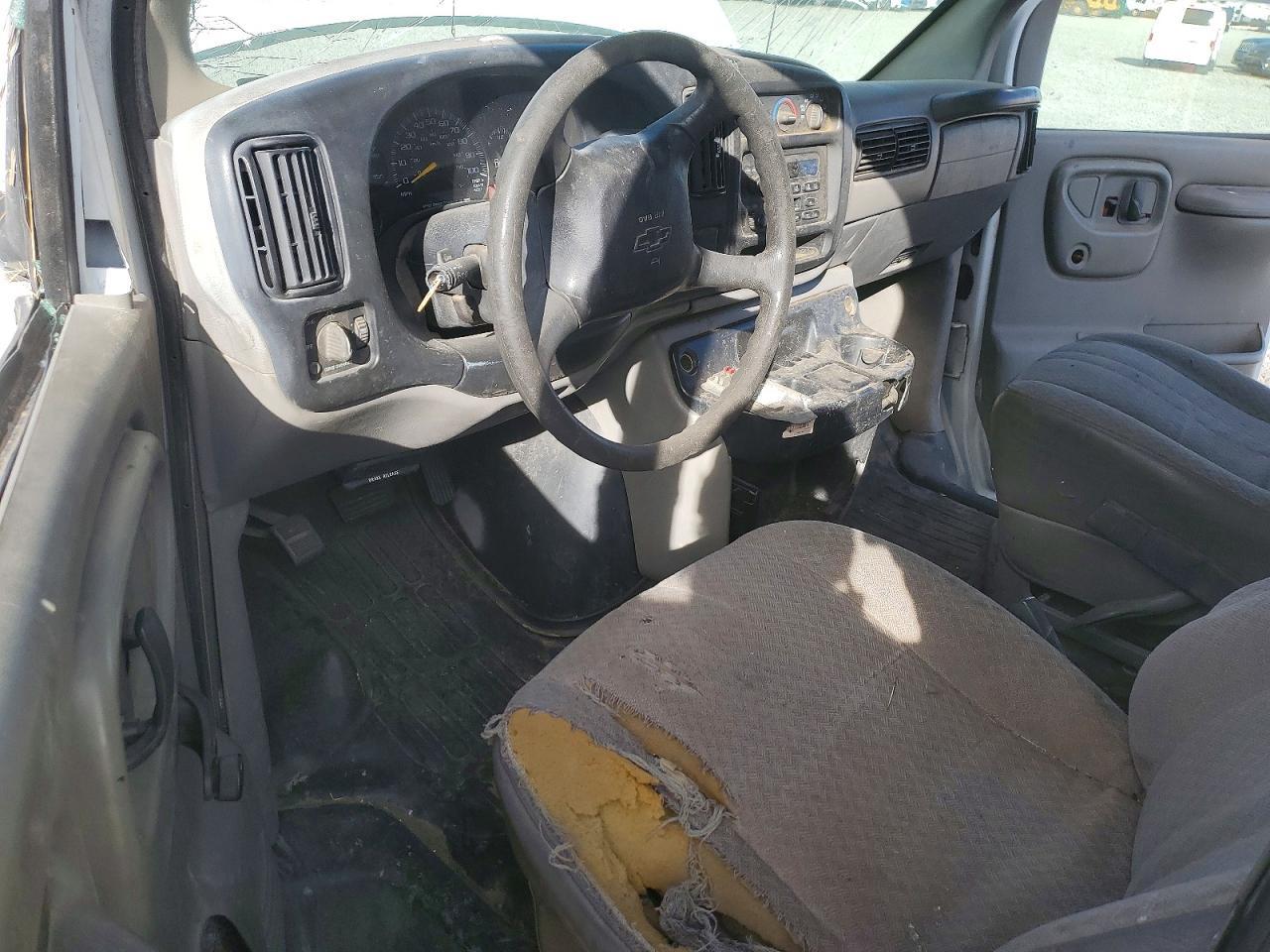 2001 Chevrolet Express 2500 Delivery Van