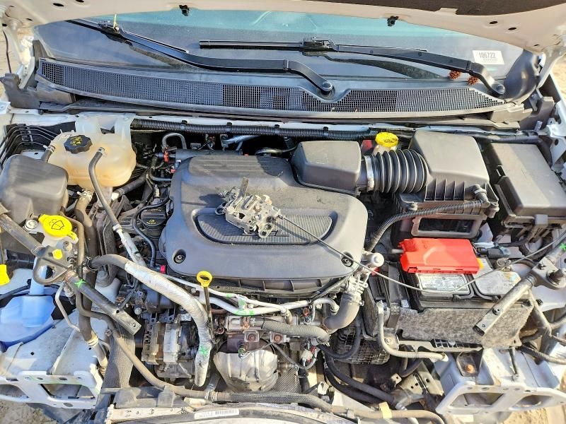 2020 Chrysler Voyager lx