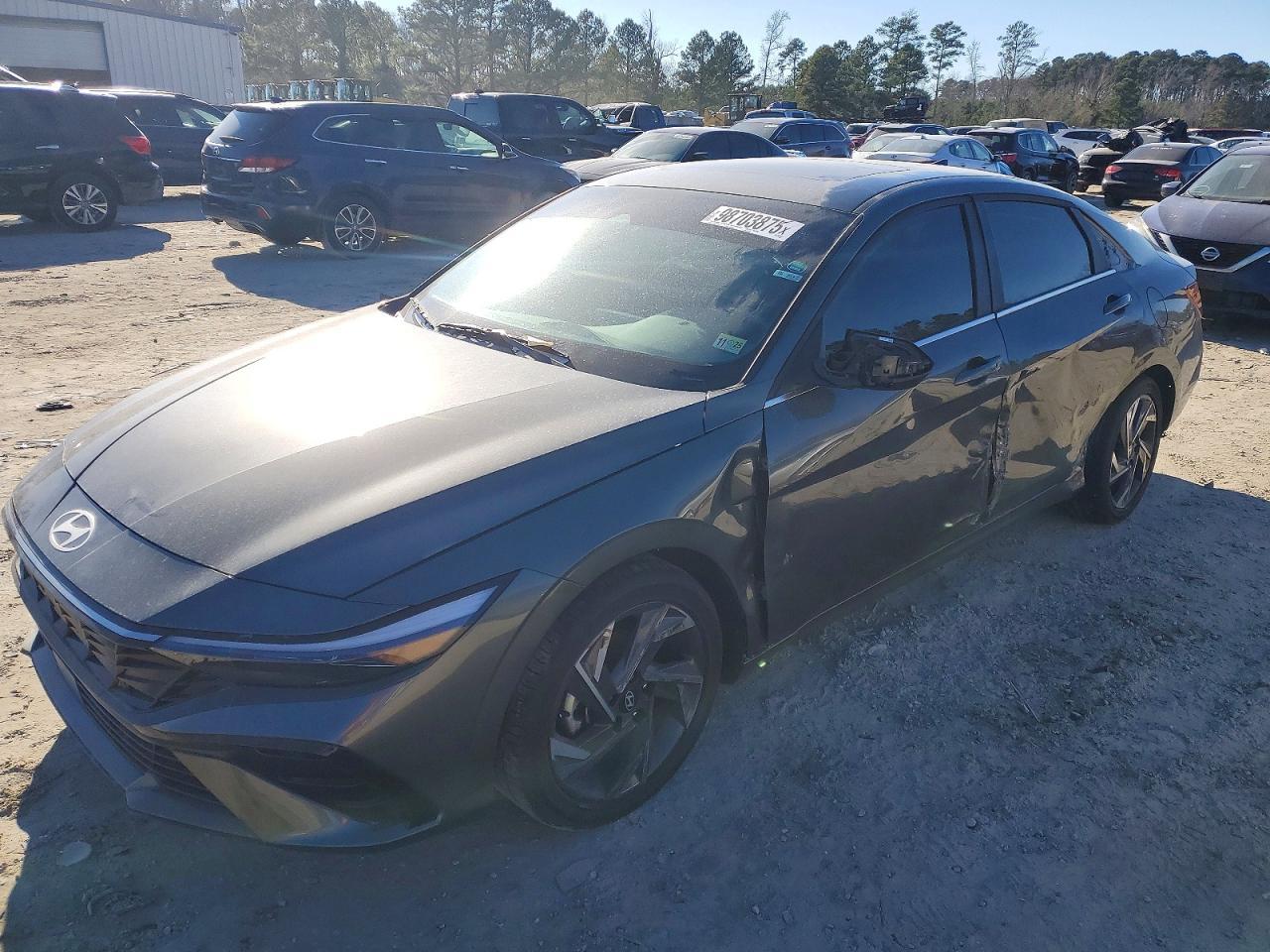 2025 Hyundai Elantra sel