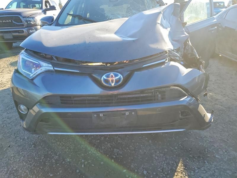 2017 Toyota Rav4 hv le