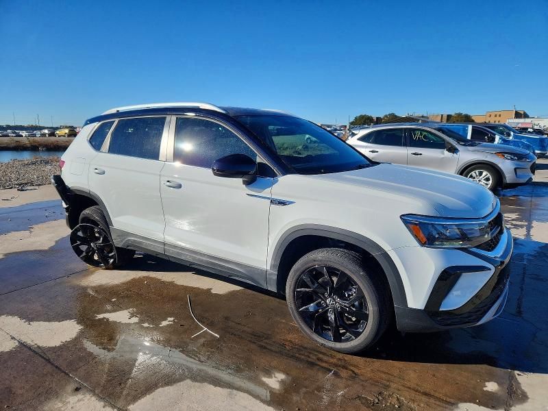 2024 Volkswagen Taos se