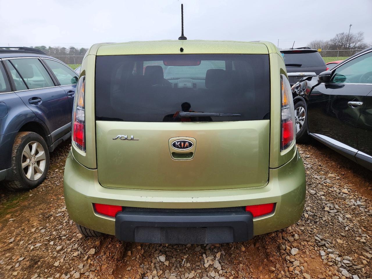2011 KIA Soul +